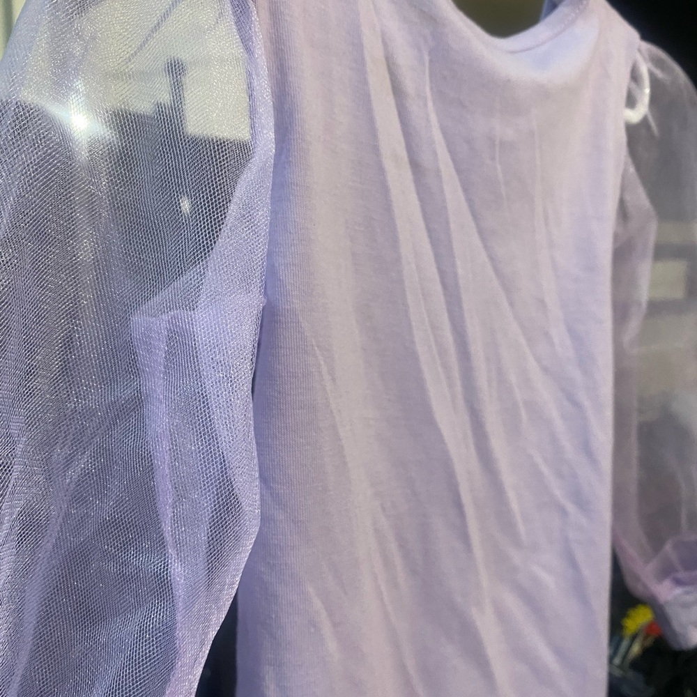 ‼️CUTE PURPLE MESH SLEEVE TOP‼️ - Picture 3 of 4
